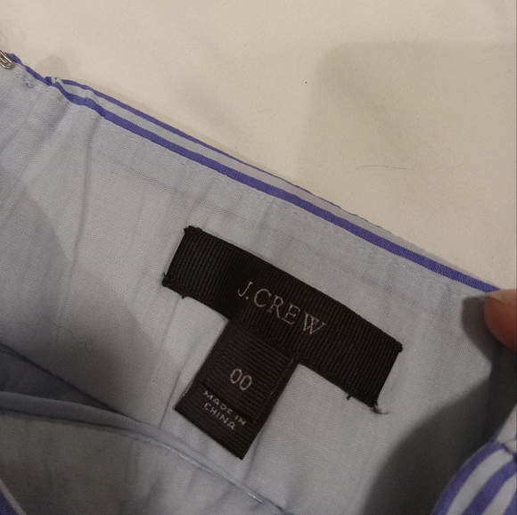 Striped Tie in Front Skirt - Picture 4 of 4